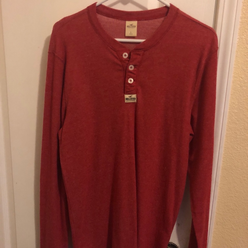 Hollister top